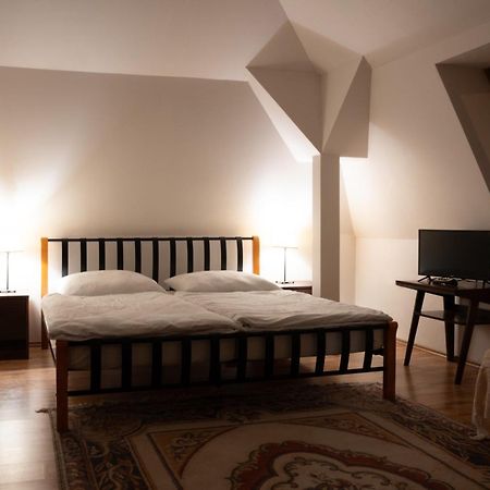 Arco Penzion Ostrava Ngoại thất bức ảnh